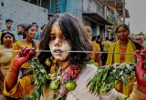 AN WOMAN AT VEL VEL
