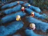 Coastal Net Mending Women