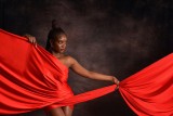 Karine au voile Rouge 2560