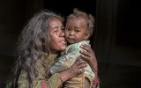 Affectionate mother-6984