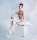 Ella Tying Pointes